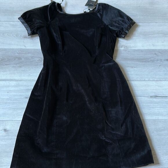 Rachel‎ Zoe Black Velvet Lace-Back Puff Sleeve Mini Dress Black Size 8 NWT - Picture 8 of 12